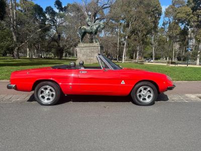 1972 Alfa Romeo 2000 Spider Roadster Series 2 for sale in Melbourne - Inner